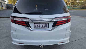 2015 Honda Odessey Vti- L Luxury 8.jpg